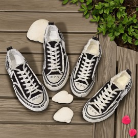 Ladies' Fashionable Platform Shoes Are Comfortable to Wear, Featuring a Fringed Design on The Upper. They Lean Towards a Trendy And Unique Style, Making Them Suitable for Everyday Casual Occasions.